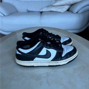 Nike panda dunks